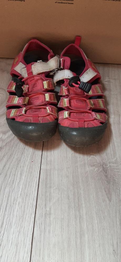 Sportove sandalky, umbro,33