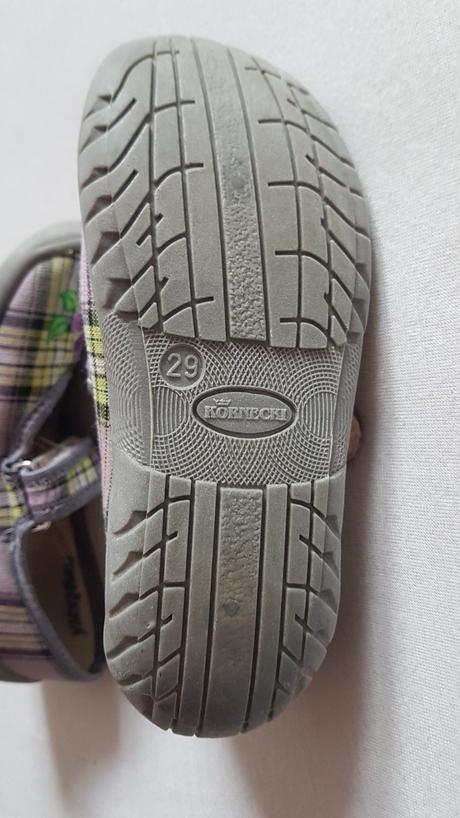 Predám dievčenské papučky zn. kornecky, kornecki,29