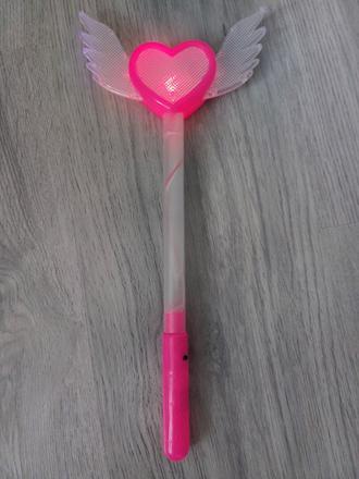 Svietiaca palička pre princeznú vílu,