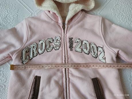 Nevsedna zateplena mikina crocs, 104
