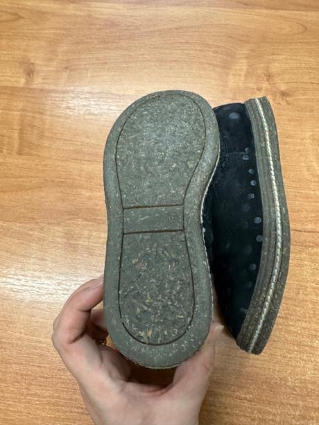 Kotnikove topanky, 31