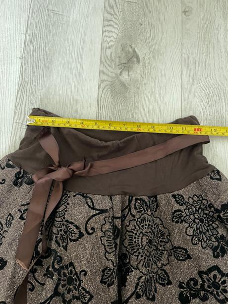 Hnedá midisukňa, s