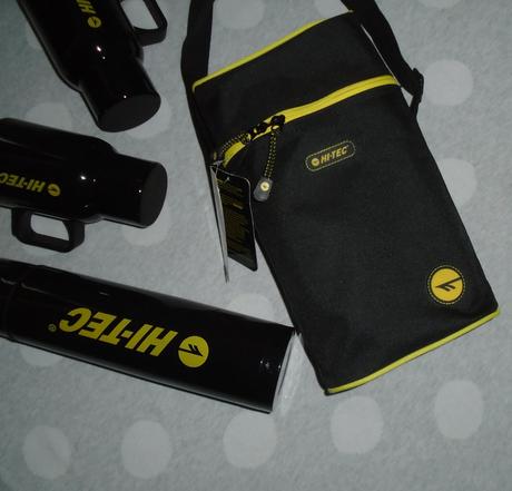 Taška, termoska hi-tec s hrnčekmi, 