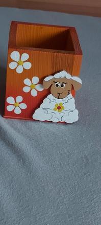 Drevený stoján na perá, 