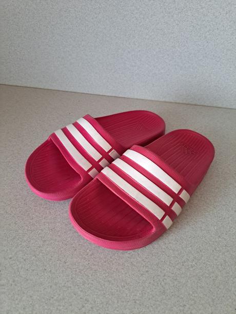 Slapky adidas k12 29/30, adidas,29