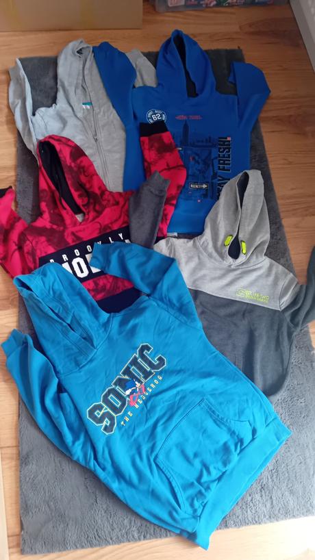 Mikiny, chapter young,134