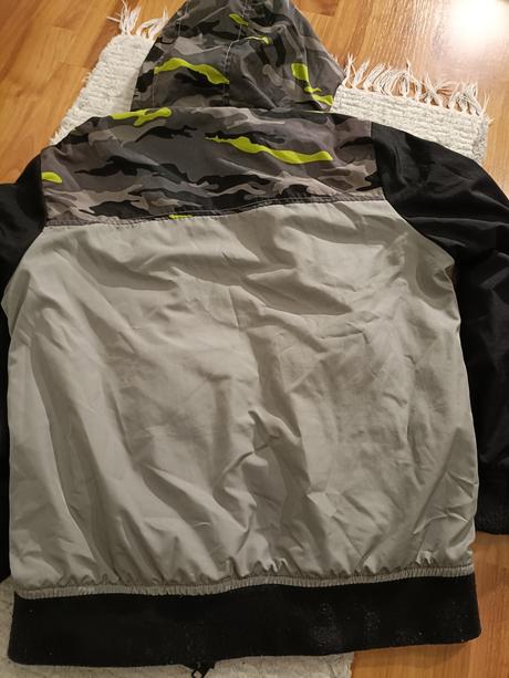 Lahko zateplena bunda, chapter young,146