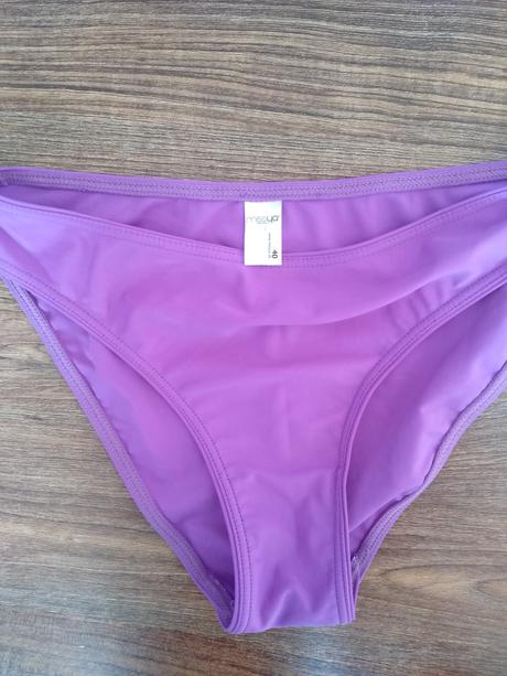 Nove plavkove nohavicky, 40