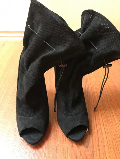 Cierne cizmicky kotnicky 38, 38