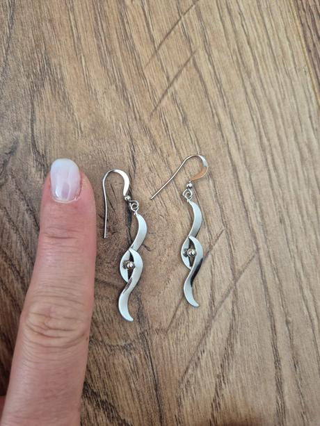 Strieborné náušnice, 