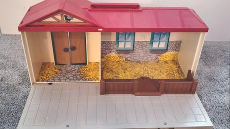 Domček - farma zn.playmobile, 