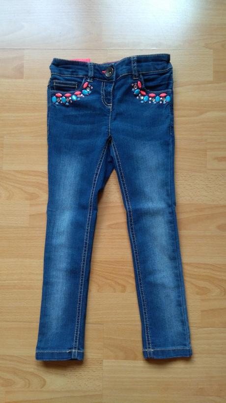 2x nohavky, 4-5r., next,110