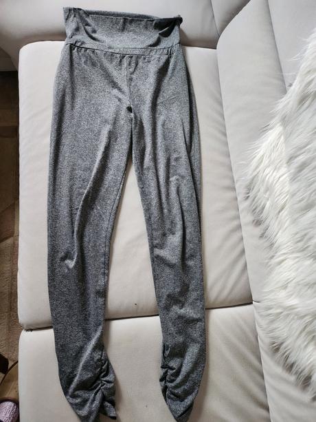 Dievcenske tepláky, 164