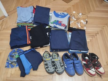 Balík oblečenia pre chlapca veľ.134,obuv 34., 122–134