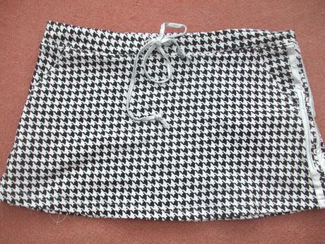 Suknicka pouzita raz, velkost m, m