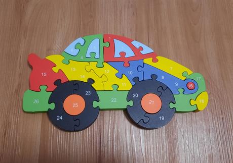 Drevené puzzle "auto",