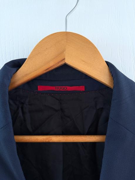 Elegantné tmavomodré sako hugo (hugo boss), hugo boss,m