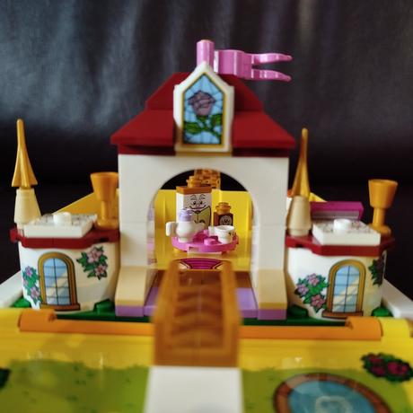 Kompletné lego disney 43177 - kráska a zviera,