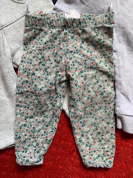 4 ks tepkaky a 1 leginy, c&a,74