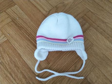 Biela zimná čiapočka, <50