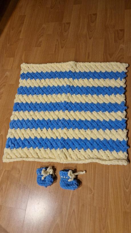 Ručne pletená deka a botičky, 
