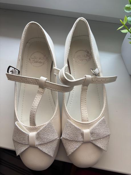 Dievčenské topánky na prvé sväté prijímanie, nelli blu,33