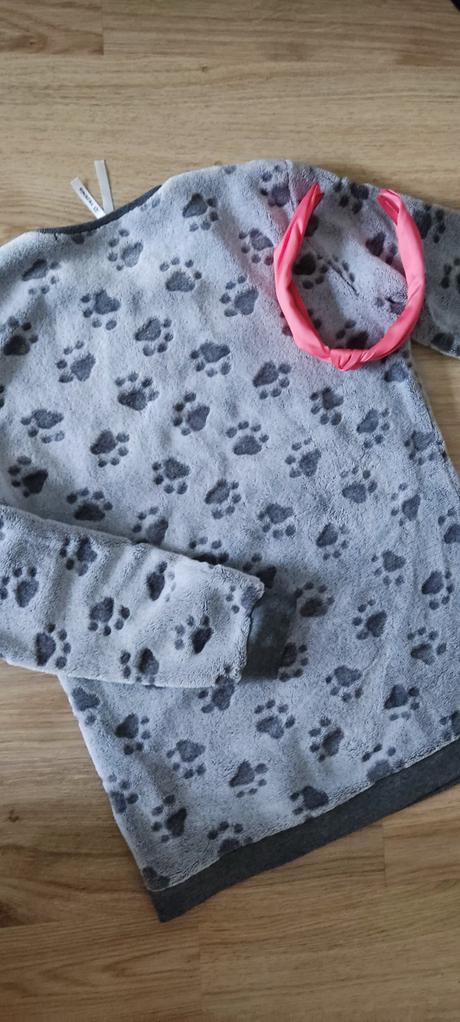 Mäkkučká mikina, tezenis,158