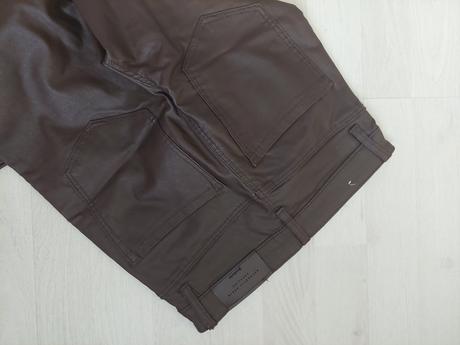 Nohavice č.34, stradivarius,34