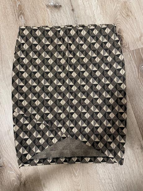 Sukňa stradivarius, stradivarius,s