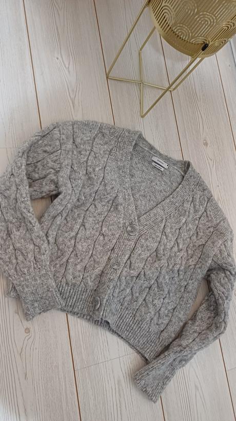 Kardigan reserved, reserved,s