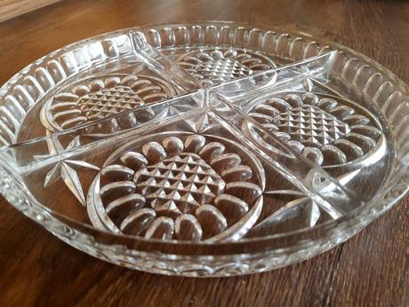 Sklenený servírovací podnos, 