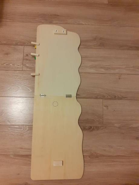 Drevený meter na stenu, 