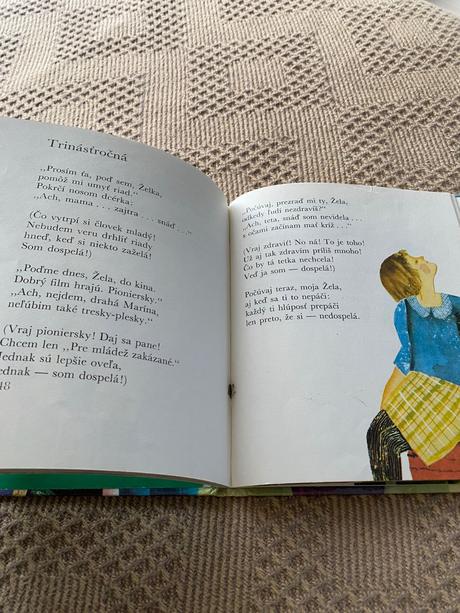 Stará retro bola raz jedna trieda krista bendová,