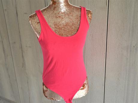 Cyklaménové body-m, m