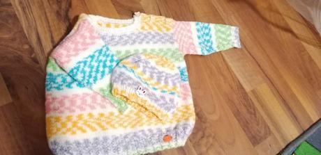 Ručne pletený sveter plus čiapka, 62