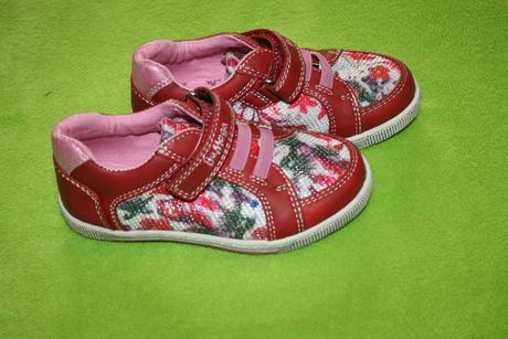 Tenisky bemega 25, 25