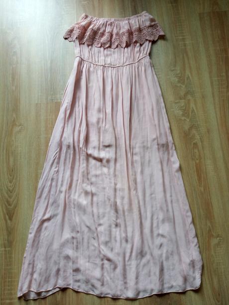 Púdrovo ružové maxišaty s volánom, m