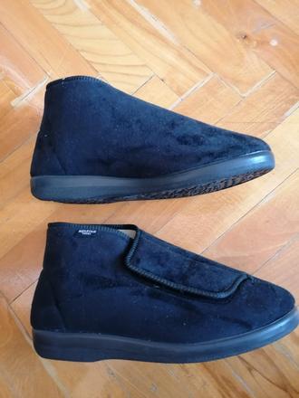 Mäkkučké papuče, 41