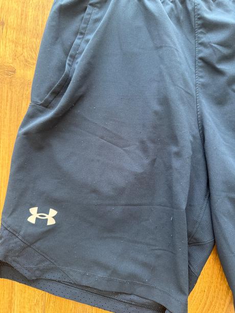 Športové kraťasy, under armour,l