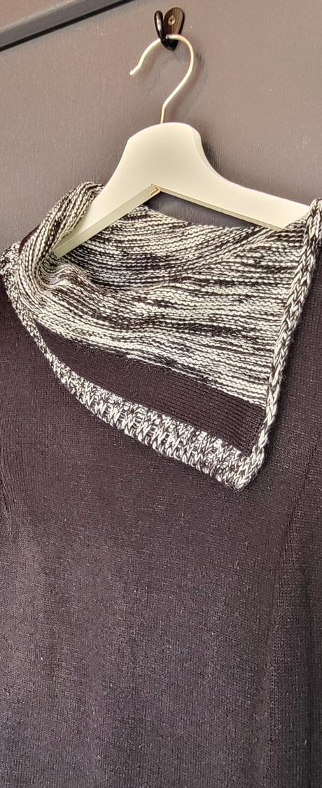 Štýlové pletené šaty s kontrastným vzorom, bonprix,46