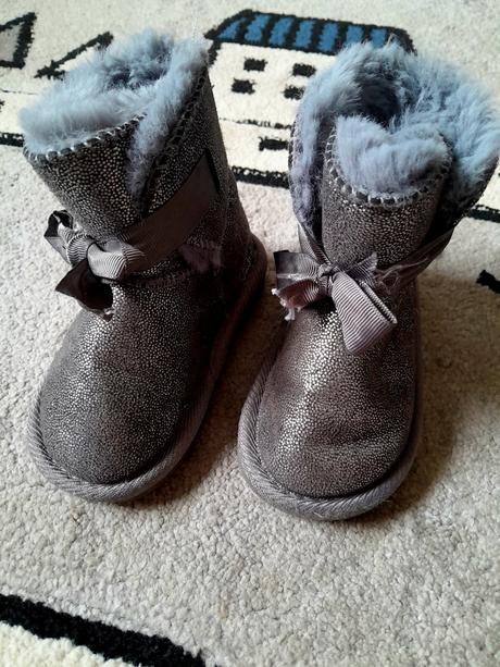 Teplé trblietavé čižmy original marines, 23