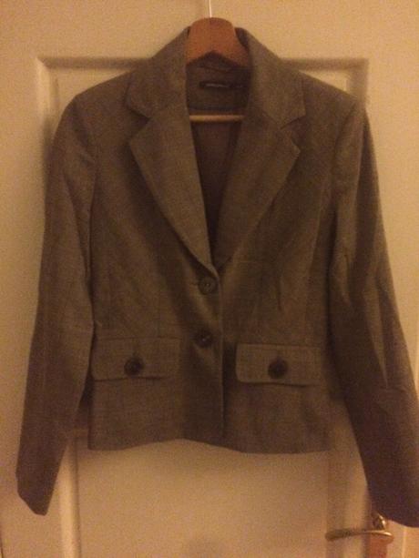 Kárované sako, atmosphere,36