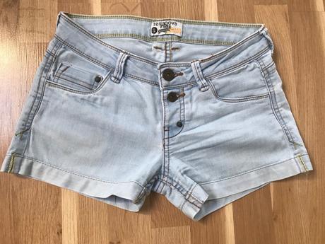 Bledomodré šortky, terranova,s