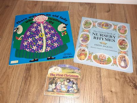 3 anglické knižky- riekanky, vianoce,