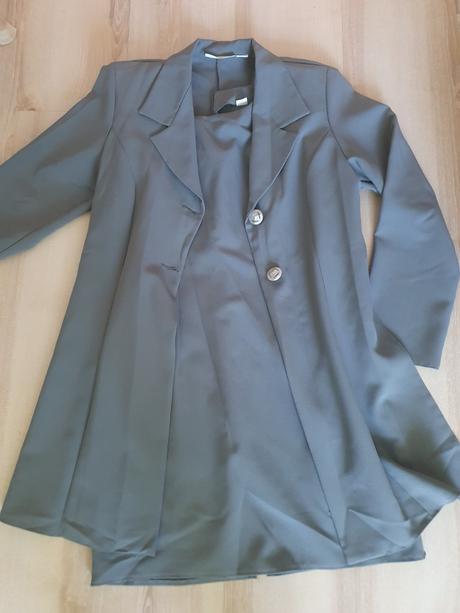 Kostým - šaty + kabátik, s