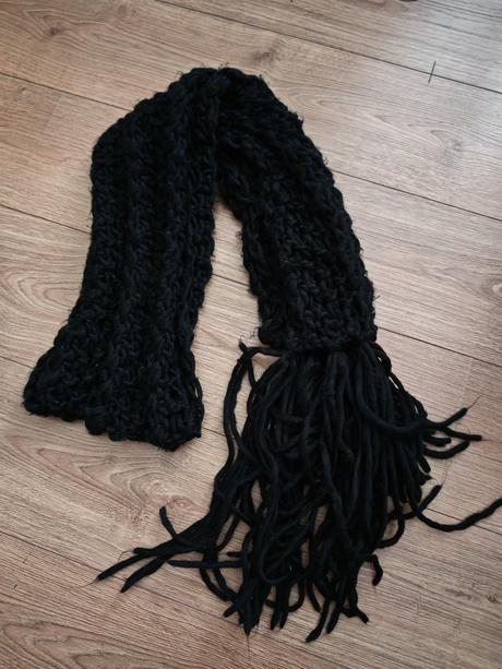 Krásny dlhý hebký šál,