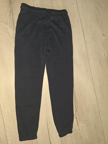 Tepláky 10-11 rokov, f&f,146