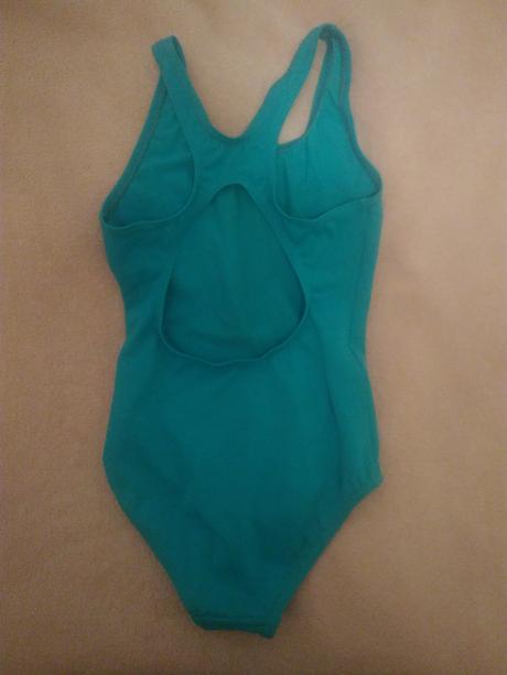 Dievčenské plavecké plavky, 122