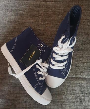 Dievčenské plátenky, 36