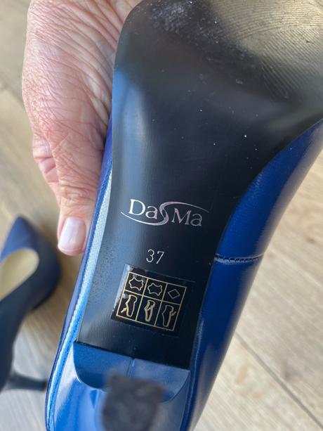 Kožené lodicky, 37